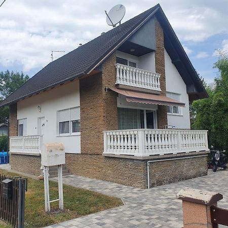 Wolf Vendeghaz Villa Balatonkeresztúr Екстериор снимка