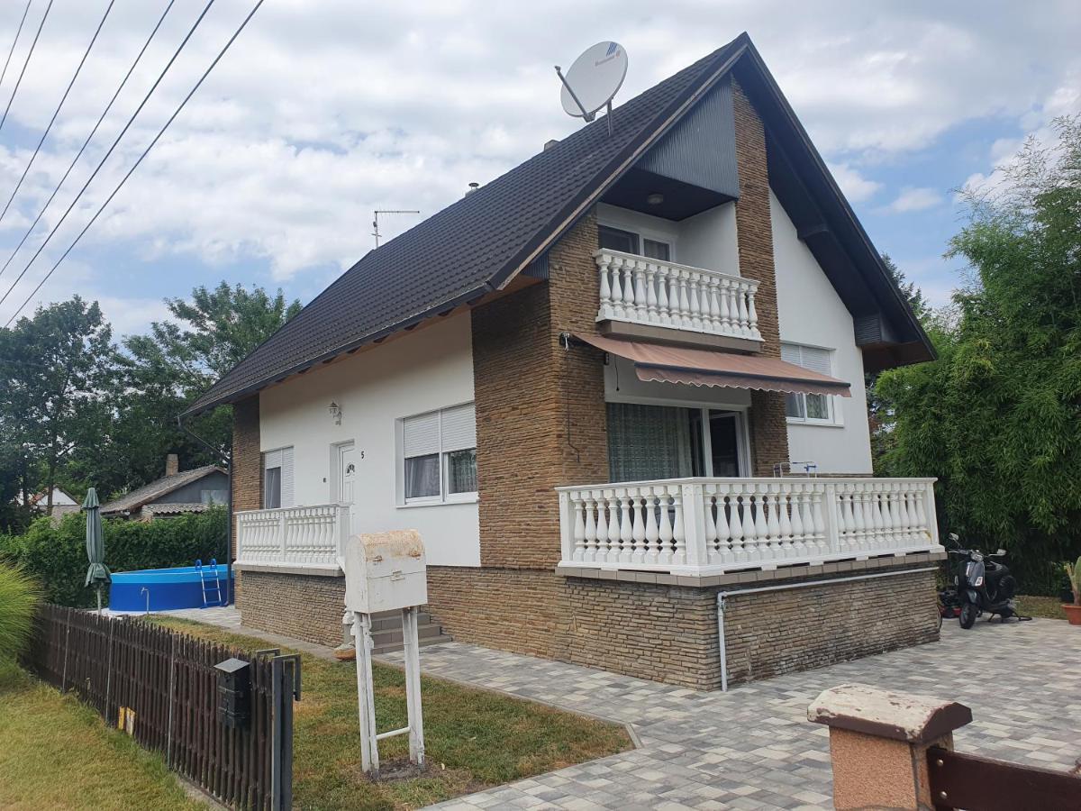 Wolf Vendeghaz Villa Balatonkeresztúr Екстериор снимка