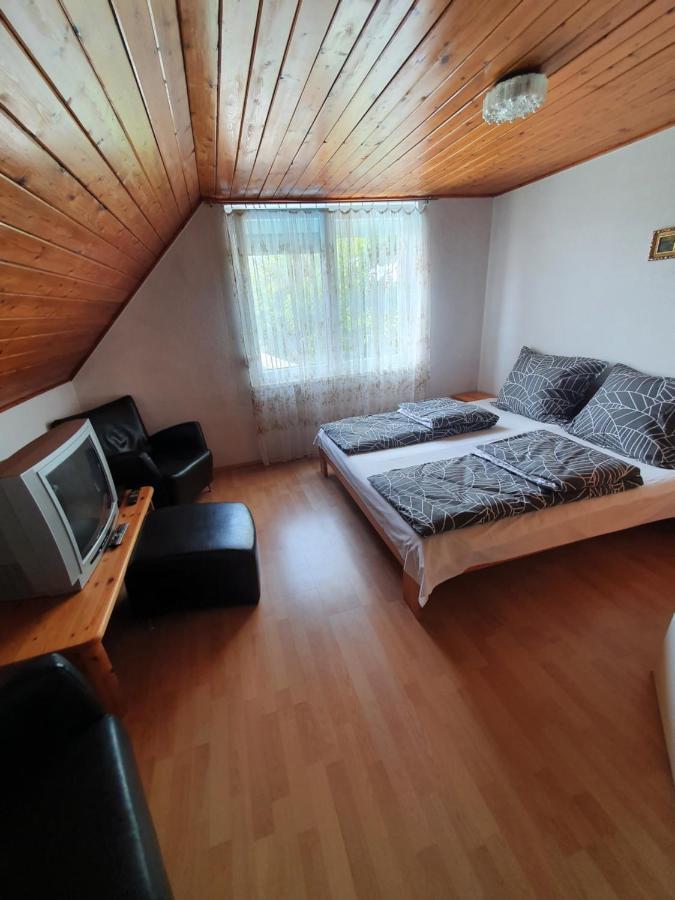 Wolf Vendeghaz Villa Balatonkeresztúr Екстериор снимка